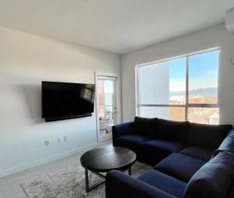 2 Beds 2 Baths - Willoughby Condo - Photo 4