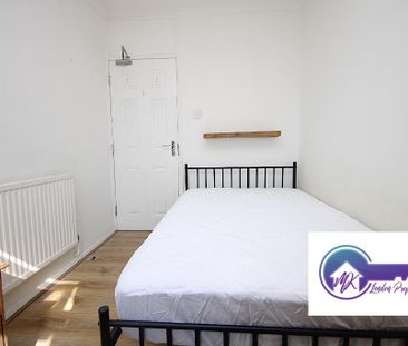 1 Bedroom Room in Flat Share To Rent - Photo 3