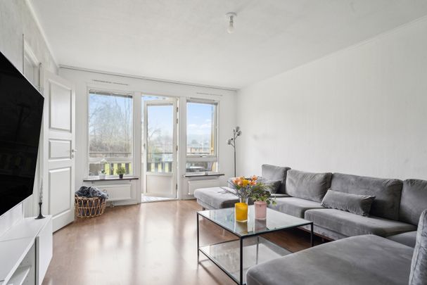 Sagogången, Hisings Backa - Photo 1