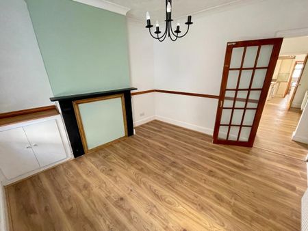 2 bedroom terraced house to rent - Photo 2