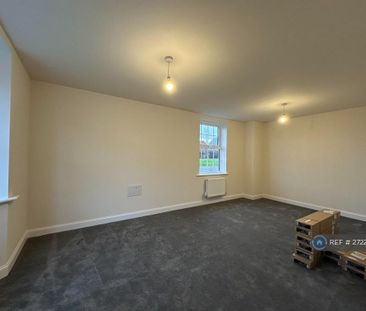 4 bedroom detached house to rent - Photo 3