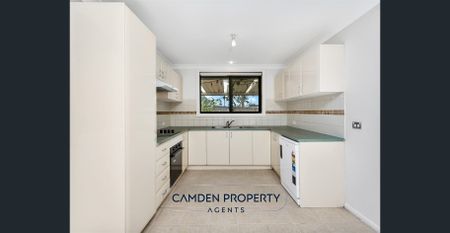 Freshly Painted & Solar Panel System - Photo 5