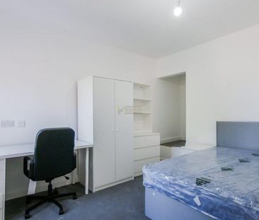 4 bedroom terraced house to rent - Photo 4