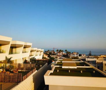 Alquiler de chalet pareado en Avenida Carmen Werner s/n - Photo 2