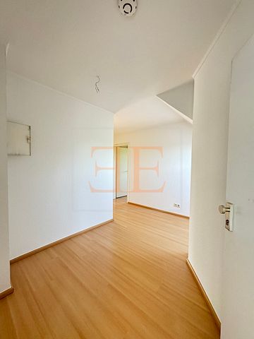 2-Zimmer-Wohnung mit Studiozimmer im Dachboden und großem Südbalkon in ruhiger Lage von Pinneberg - Photo 3