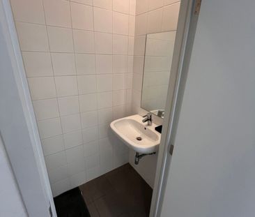 Instapklare studentenkamer met eigen badkamer en goede ligging - Foto 1