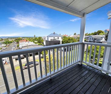 PONSONBY - ROSE TERRACES Absolutely fabulous multi-level 3 bedroom ... - Photo 4