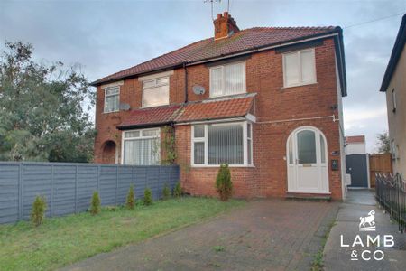 3 bedroom semi-detached house to rent - Photo 4