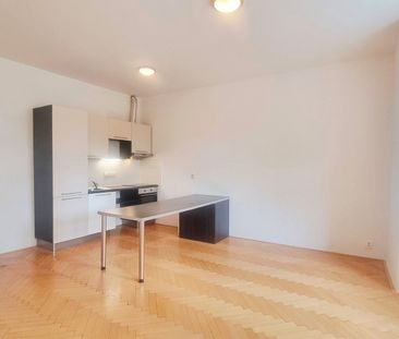 Pronájem bytu 2+kk 56 m² - Fotografie 2