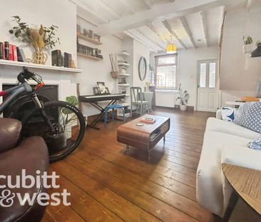 2 bedroom terraced house to rent - Photo 1