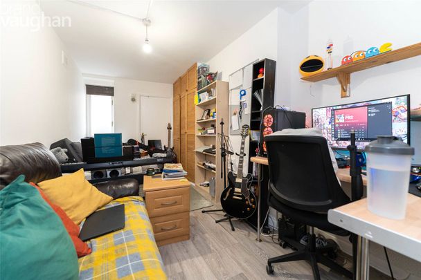 3 bedroom apartment to rent - Photo 1