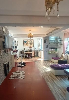 Casa 4 camere- Ghimbav Brasov - Fotografie 1