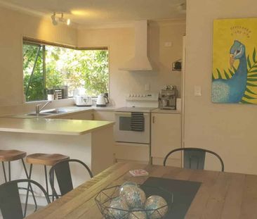 Sunny Brick Home - Photo 4