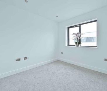 Swan Court, Hp, Hemel Hempstead, HP1 - Photo 1