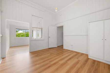 2 Bedroom Unit in Wooloowin - Photo 3