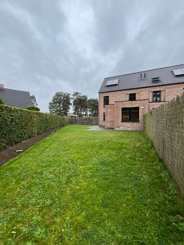 Instapklare woning met 3 slaapkamers, carport en tuin - Photo 5