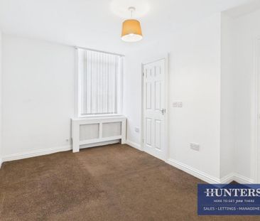 5 bedroom flat to rent - Photo 3