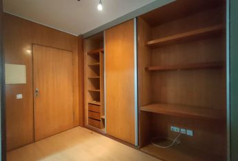 Apartamento T0 junto ao Centro Comercial Glicínias em Aradas!