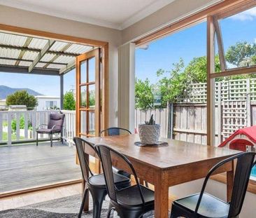 Family Home - Photo 2