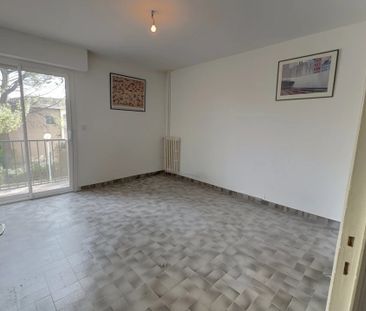 Location Appartement 3 pièces 74m² AIX EN PROVENCE 90ème - Photo 2