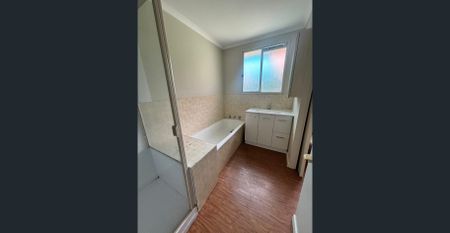 Neat home, close to everything. - Photo 5