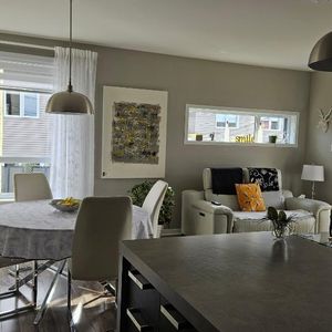 *Superbe Condo à louer à Mercier avec DEUX OPTIONS* - Photo 2