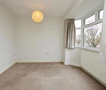 A well-presented three-bedroom family home located on Southmead Roa... - Photo 2