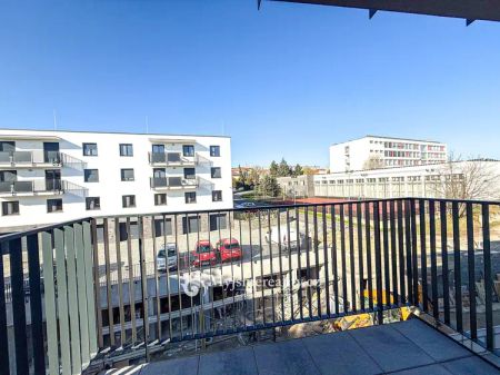 Pronájem novostavby bytu 2+kk s balkonem a parkovacím státním, 48 m - Photo 4