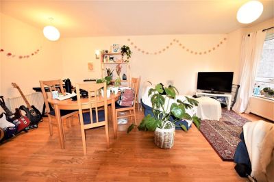 2 bedroom Flat in Grosvenor Park Gardens, Leeds - Photo 5