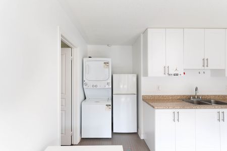 For Lease - 41 Pulpwood Crescent Unit# Main, Richmond Hill, Ontario - Photo 2