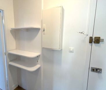 Location Appartement 1 pièce 23m² - Photo 6