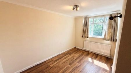 4 bedroom house to rent - Photo 3