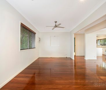 64 Illidge Street, Coorparoo QLD 4151 - House For Rent | Domain - Photo 3