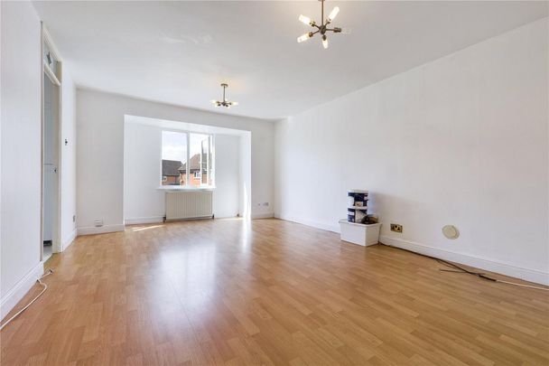 2 bedroom maisonette to rent - Photo 1