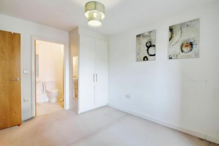 3 bedroom apartment to rent - Photo 4