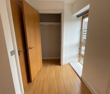 1 Bed Flat, Horizon, BS1 - Photo 1