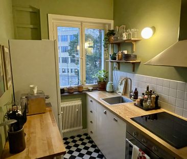 Oktobergatan, Hägersten - Photo 1