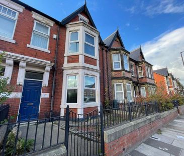 1 bedroom in a house share to rent - Photo 2