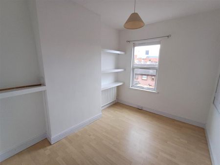 2 bedroom terraced house to rent - Photo 3