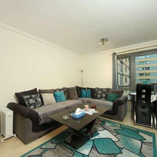 Trentham Court, W3 - Photo 1