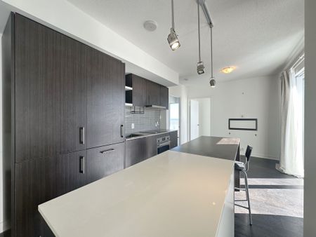 For Lease - 88 Harbour St Street Unit# 4610, Toronto, Ontario - Photo 2
