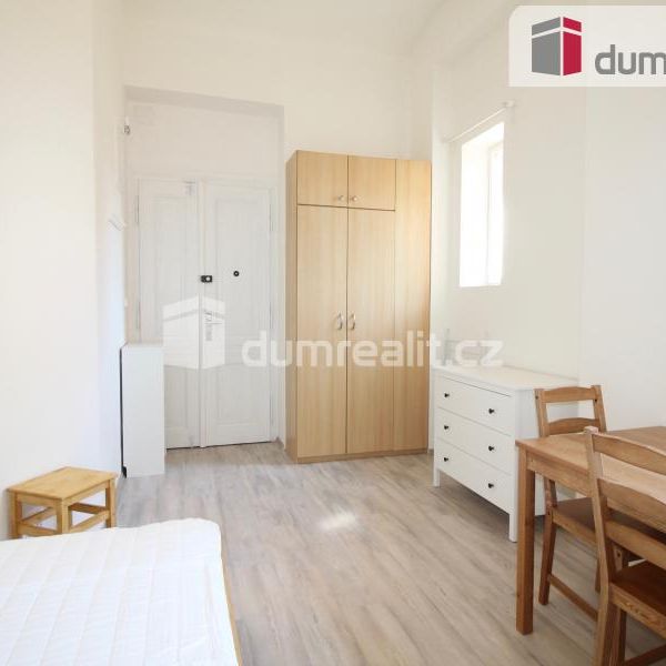 Pronájem bytu 1+kk 25 m2 - Photo 1
