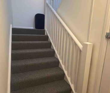 Large En-suite room to let in Rayners Lane Rent £1000 pcm - Photo 6