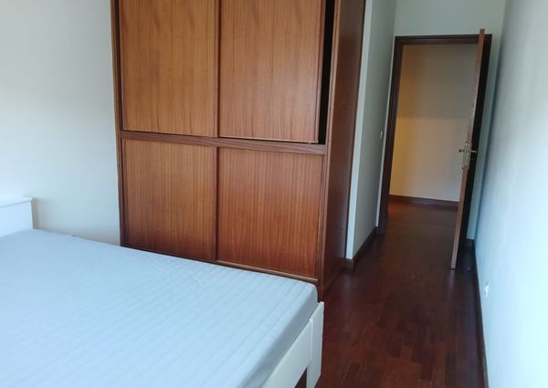 Apartamento T2 no Centro da Senhora da Hora em Matosinhos