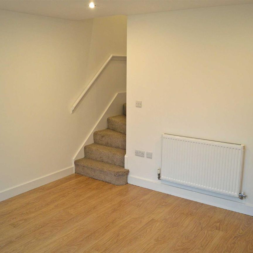 2 Bed House - Photo 1
