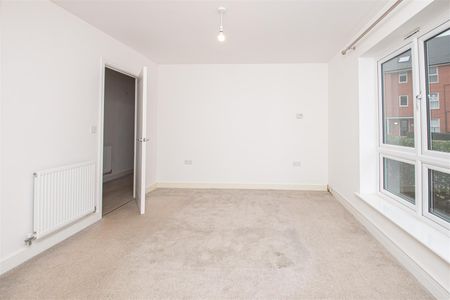 28 Galapagos Grove, Bletchley, Milton Keynes, MK3 - Photo 3