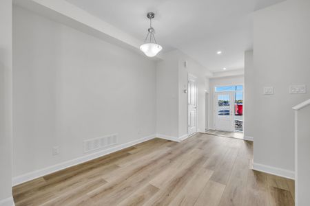 For Lease - 2526 Espirit Drive, Orleans - Cumberland and Area, Ontario - Photo 3