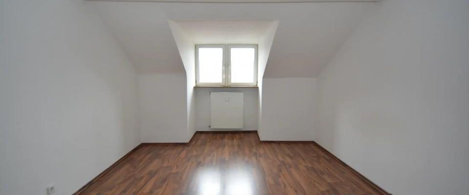 2,5 Zimmer Dachgeschosswohnung im attraktiven Golzheim - Foto 1