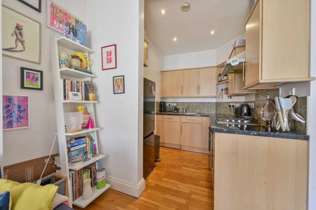 2 bedroom flat to rent - Photo 5