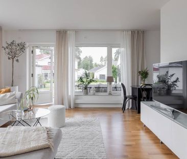 Vikaholmsallén, Växjö - Photo 1